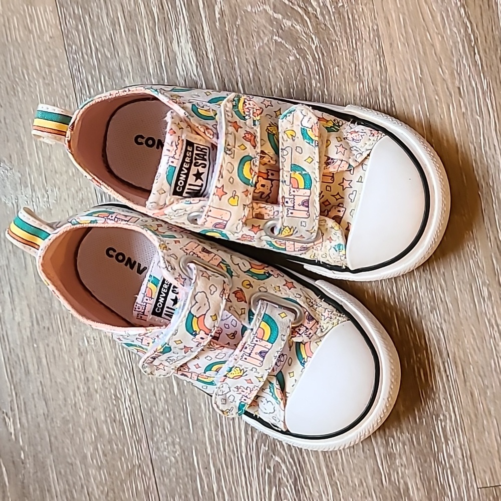 Converse Chuck Taylor Allstar Castle Size 8 Toddler - Picture 3 of 6